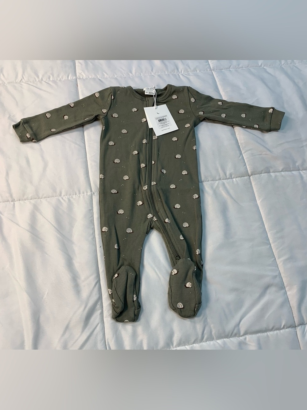 New petit lem sleeper size 6M